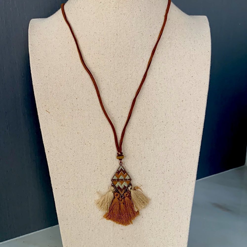 3 Boho Necklace Set: Tribal Style with Tassels - Picture 4 of 12
